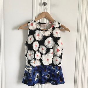 CLASSY PEPLUM FLORAL XS